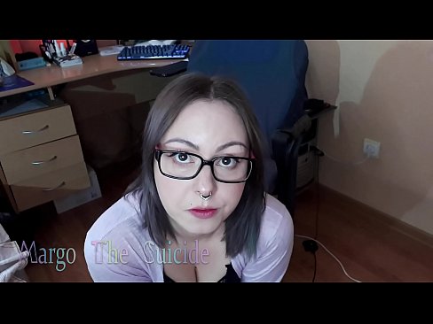 ❤️ Сэксуальная дзяўчына ў акулярах глыбока адсмоктвае фалаімітатар на камеру ☑ Порна на be.sexarxiv.ru